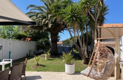Saint-Denis-d'Oleron House | Grande villa avec piscine près du Phare