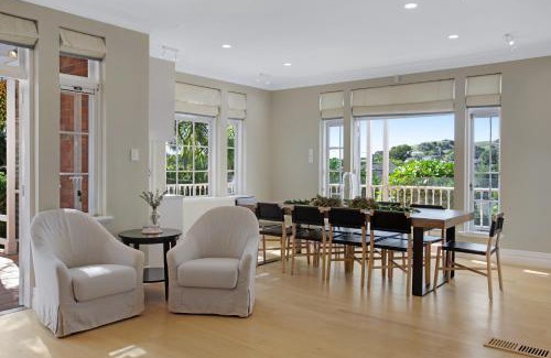 Epsom House | Grande Vista 5Br Manor with Pool & Mt Eden Views