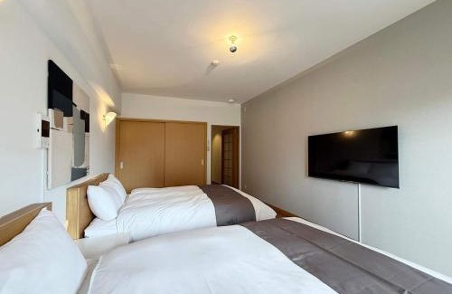 Hiroshima City Centre Apartment | Grandeur - Quiet 1BR Near City Center Steps from Peace Park