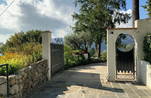 Cava de' Tirreni Villa | GRANDFATHER'S HOUSE AT THE GATES OF THE DIVINE COAST WITH PRIVATE POOL