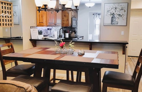 Table Rock Condo | Grandpa's Getaway - BEAUTIFULLY RENOVATED!