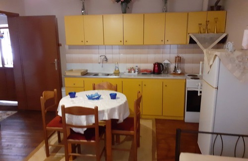 Lefkonas Apartment | Grandpa's house/apartment
