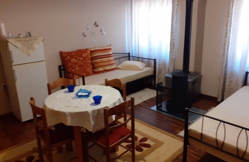 Lefkonas Apartment | Grandpa's house/apartment