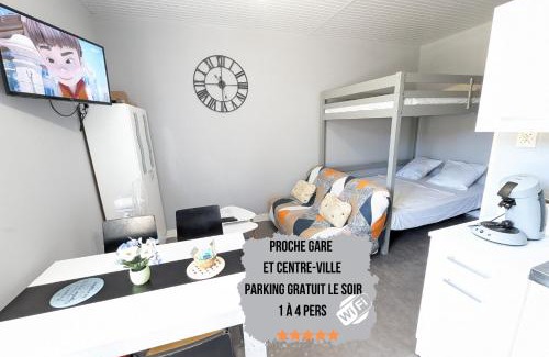 Poitiers Apartment | Grands Studios Maillochon accès Gare de Poitiers et Centre ville à Pieds