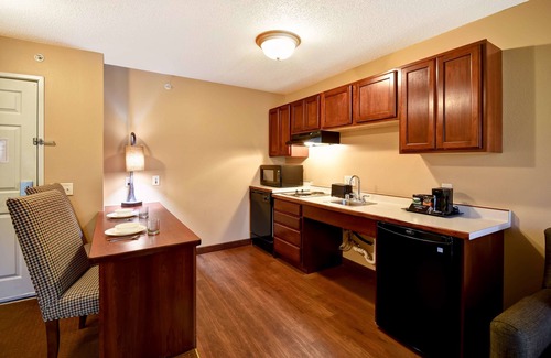 Historic Downtown La Crosse Hotel | GrandStay Hotel & Suites