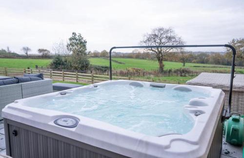 Barnt Green House | Grange House - Sleeps 24