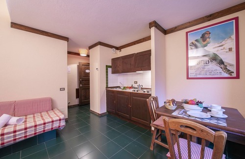 Grangesises Apartment | Grange Hike & Ski - 14D Sestriere, Sestriere (Grange Sises), Italy
