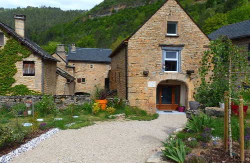 Brenoux House | Grange Rénovée au Cœur de la Lozère