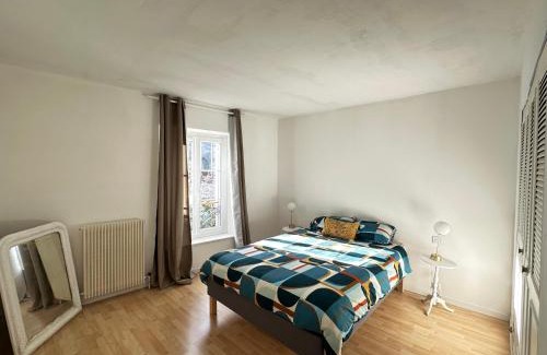 Moret-sur-Loing House | GRANGE TATON-Maison avec jardin-Au calme-Tout à pied-High wifi
