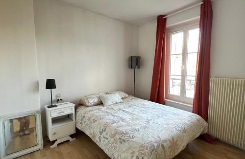 Moret-sur-Loing House | GRANGE TATON-Maison avec jardin-Au calme-Tout à pied-High wifi