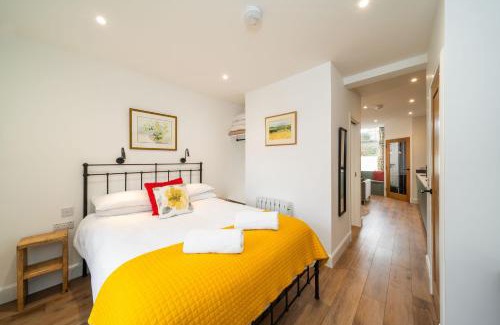 Murthly Apartment | Grange8 Luxury Snug & Courtyard in Blairgowrie