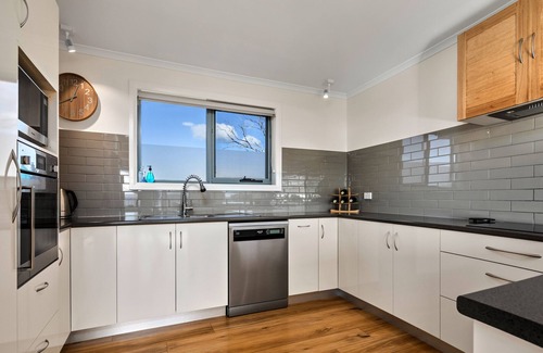 Binalong Bay House | GRANITE BEACH HOUSE @ Binalong Bay of Fires