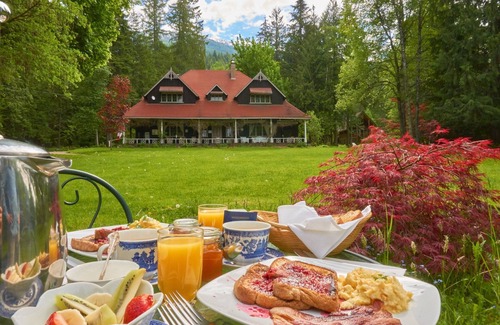 Crawford Bay Cabin | Granny's Shabby Chic Shack to enjoy mother natural inside/outside