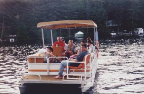 Brantingham House | Grant Island Waterfront Cottage Brantingham Lk - HotTub, Pontoon Boat, Pets