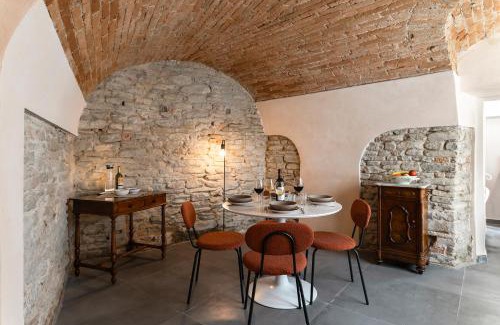 Canelli House | Grapeful Stay - Canelli center - 8 pax - free park