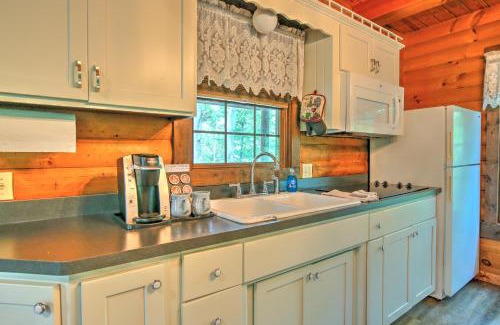 Millersburg House | Grapevine Cabin by Amish Country Lodging
