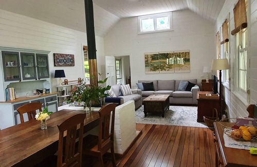 Grassy Head House | Grassy Head Schoolhouse: Secluded Cottage By the Sea