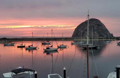 Morro Bay Hotel | Gray's Inn & Gallery