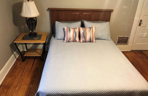 Fairbury Bed & Breakfast | Grayhouse Inn - Room #3