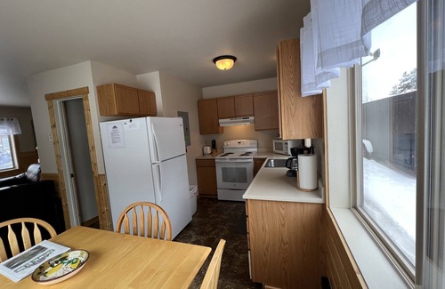 West Yellowstone Cabin | Grayling Creek Cabin 122B, 2 Bedrooms 1.5 Bath Cabin 2 Minutes to Yellowstone