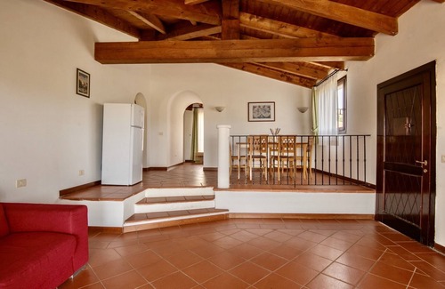 Stintino Villa | Graziose Ville con A.C e piscina comune
