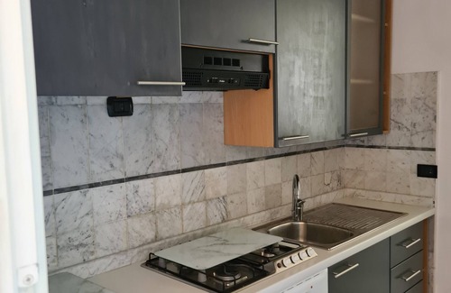 Marina di Carrara Apartment | Grazioso Monolocale a due Passi Dalle Spiagge