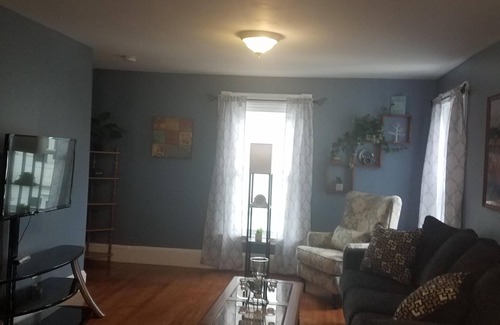 Bangor Apartment | Great 2 bedroom apartment with Washer & Dryer