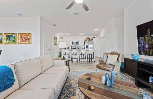 Okahumpka Villa | Great 3/2 Villages Home with Amenities Access
