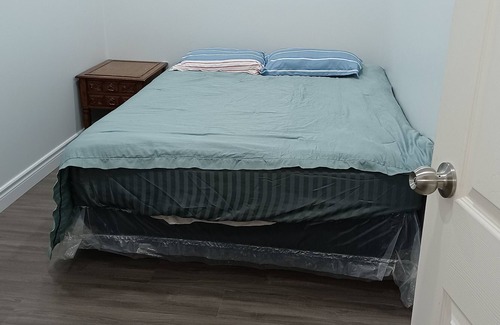 Lindsay Apartment | Great 3 bedroom apartment in Lindsay near to town , $89