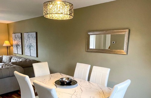 Keswick House | Great 3-Bedroom Cottage, 5 min from the lake