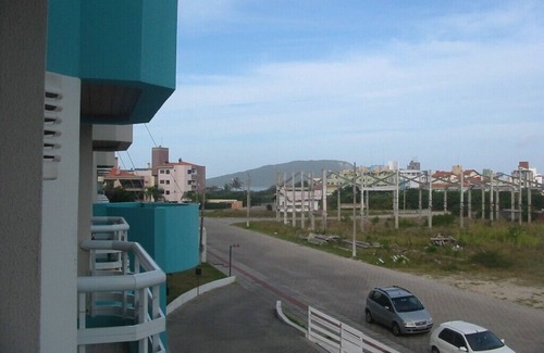 Ingleses Norte Apartment | Great apartment 50m from the sea with private and covered garage