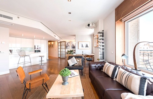 Moncloa - Arguelles Apartment | Great apartment in Torre Madrid. Plaza España