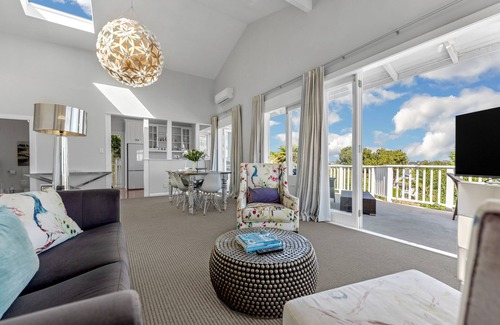 Devonport Apartment | Great apartment with stunning views