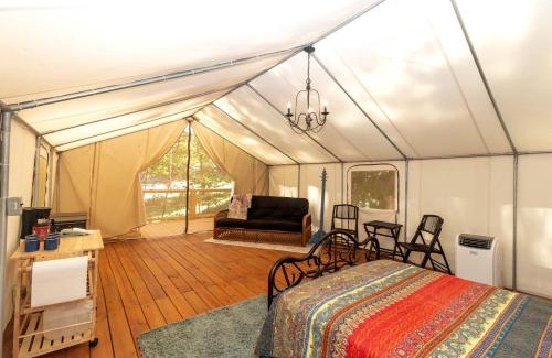 Copperhill House | Great Cabins Ideal for Groups Getaways in Copperhill, Tennessee