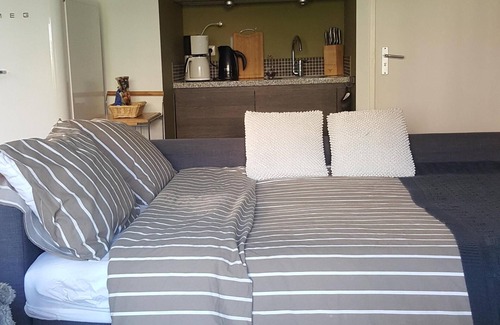 Amsterdam East Apartment | Great Canal Studio 15 min downtown