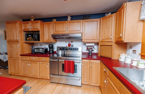 Canaan Apartment | Great central location nestled within our family owned & operating tree farm.