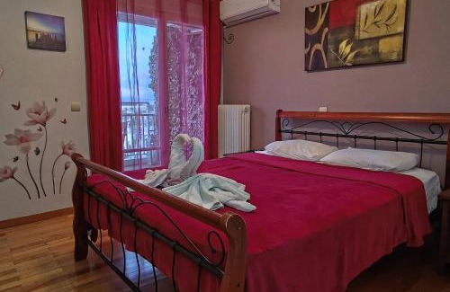 Nea Chalkidona Apartment | Great city view at a safe neighborhood near metro
