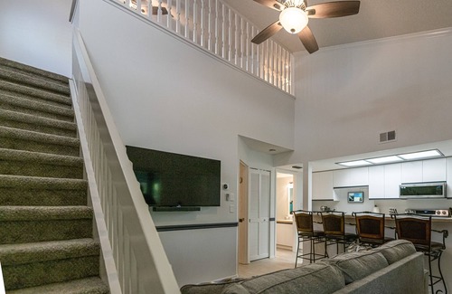 Dunnellon Condo | Great condo in Withlacoochee riverfront community - pool & hot tub access