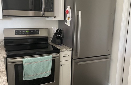 Cypress Lake Condo | Great couples get away minutes from the beaches!