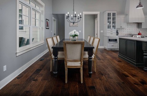 Yamhill House | Great Deals on Summer Stays!