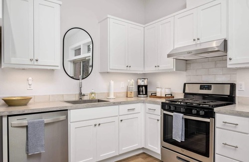 Stafford - Tualatin Valley House | Great Deals on Summer Stays!