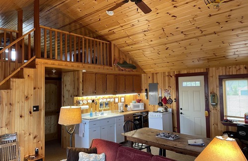 Grand Marais House | Great Escape - Unplug in newly renovated cottage on Lake Superior beach