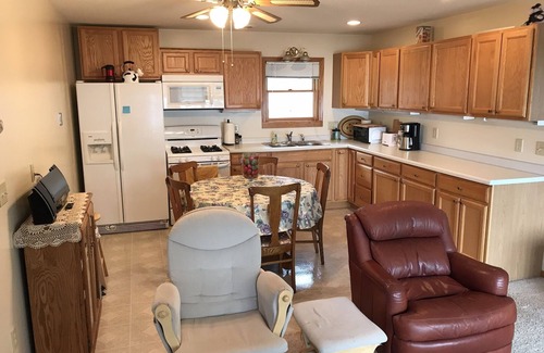 Maple Plain House | Great fishing. Large one bedroom, two baths, Beautiful view of lake independence