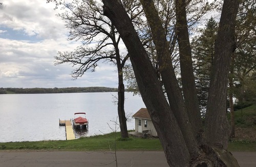 Maple Plain House | Great fishing. Large one bedroom, two baths, Beautiful view of lake independence