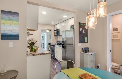 Ferndale House | Great for families, 2 full bathrooms. Walkable to Downtown Ferndale.