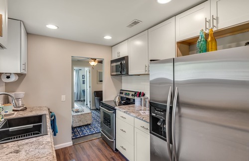 Ferndale House | Great for families, 2 full bathrooms. Walkable to Downtown Ferndale.