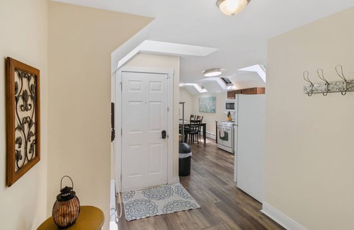 Libertyville Apartment | Great for families DT Libertyville Near Naval Base