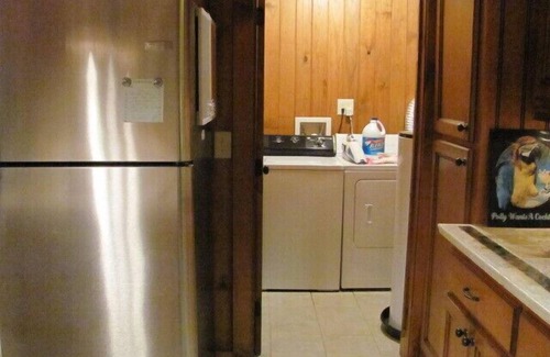 Guntersville Cabin | Great for fishing and convenient to golfing!