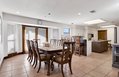 Dripping Springs House | Great for Large Groups w/Private Pool, Fire Pit & Tennis Court– Secluded Retreat