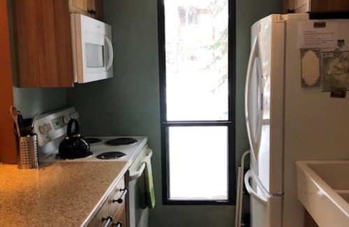 Frisco Condo | Great Frisco Location! Cozy 2 Bd, 2Ba Condo, Pool, Walk to town
